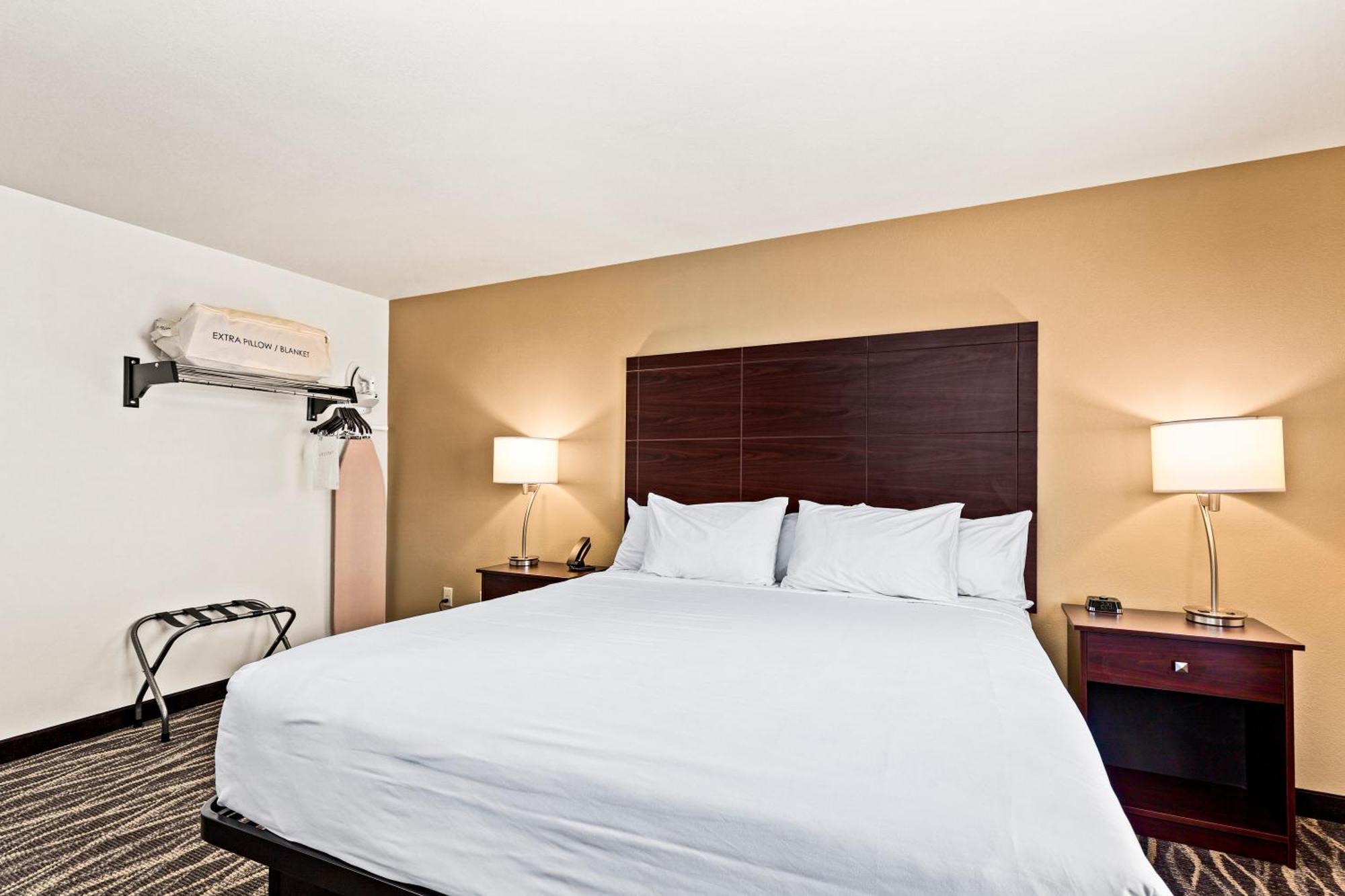 Cobblestone Hotel & Suites - Ottumwa Exterior foto